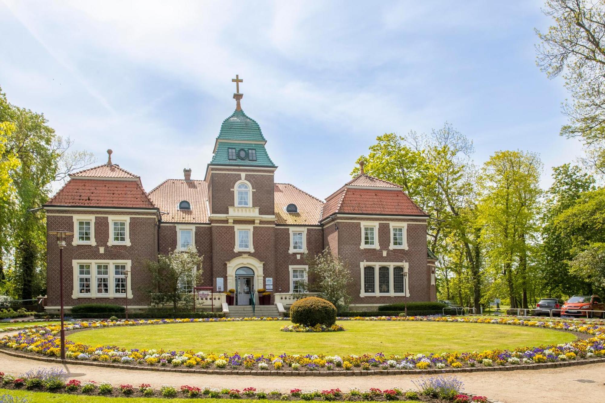 Fischerhaeuschen Am Kurpark Neuharlingersiel Exterior foto